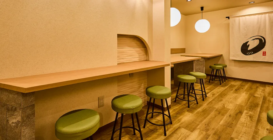 2階 テーブル席（4人用×3テーブル）