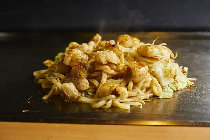 ホルモン焼きうどん